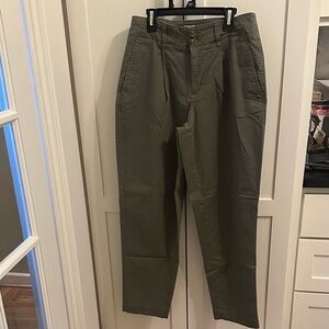 A New Day Khaki Green Chinos Size 8 Stretch Cotton Straight Leg Pants